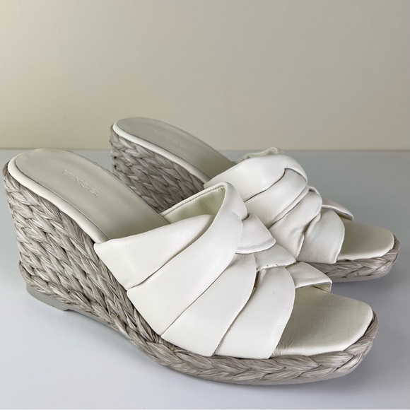 NEW VINCE IVORY LEATHER WEDGE SANDALS - Picture 2 of 12
